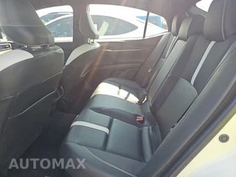 2025 Toyota Camry SE - miniatura 13