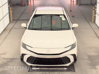 2025 Toyota Camry SE - miniatura 2