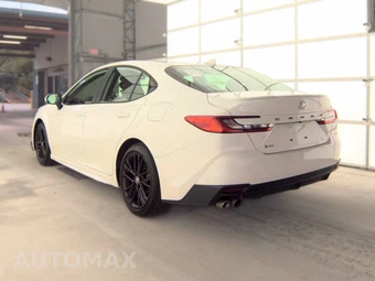 2025 Toyota Camry SE - miniatura 6