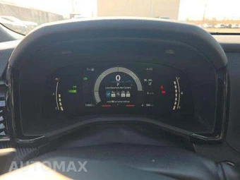 2025 Toyota Camry SE – miniatura 10