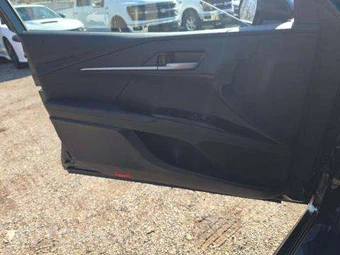 2025 Toyota Camry SE – miniatura 31