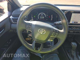 2025 Toyota Camry SE – miniatura 32