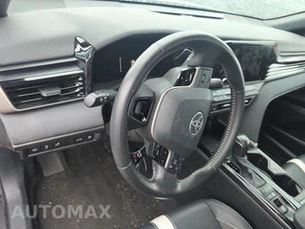 2025 Toyota Camry SE - miniatura 10