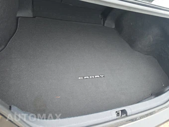2025 Toyota Camry SE - miniatura 17