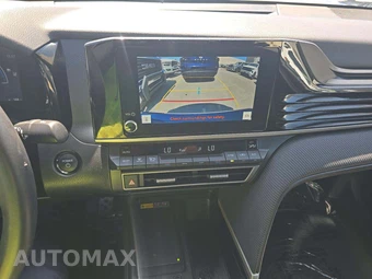 2025 Toyota Camry SE - miniatura 10