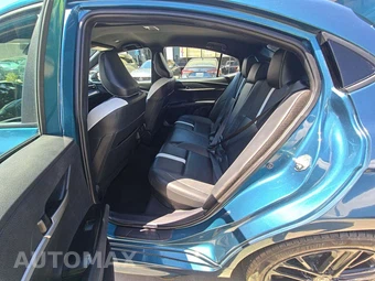 2025 Toyota Camry SE - miniatura 13