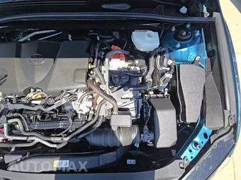 2025 Toyota Camry SE - miniatura 21