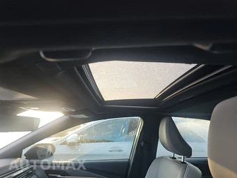2025 Toyota Camry SE - miniatura 17