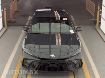 2025 Toyota Camry SE - miniatura 2