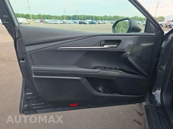 2025 Toyota Camry SE - miniatura 9