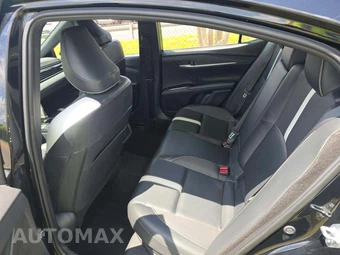 2025 Toyota Camry SE - miniatura 6