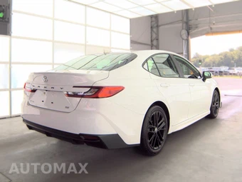 2025 Toyota Camry SE - miniatura 5