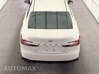 2025 Toyota Camry SE - miniatura 6