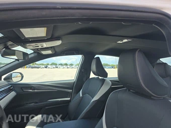 2025 Toyota Camry SE - miniatura 20