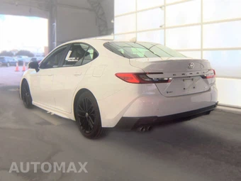 2025 Toyota Camry SE - miniatura 8