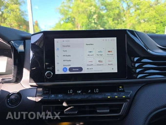 2025 Toyota Camry SE - miniatura 10