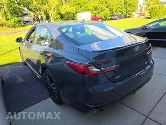 2025 Toyota Camry SE - miniatura 2