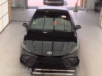2025 Toyota Camry SE - miniatura 2