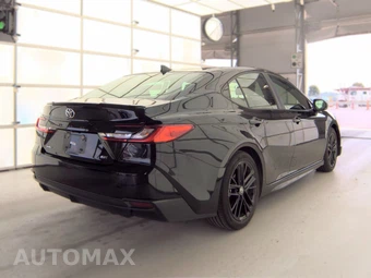 2025 Toyota Camry SE - miniatura 5