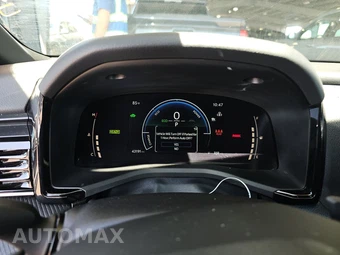 2025 Toyota Camry SE - miniatura 18
