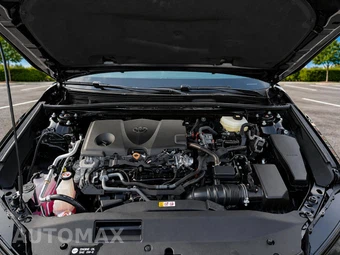 2025 Toyota Camry SE - miniatura 13