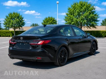 2025 Toyota Camry SE - miniatura 6