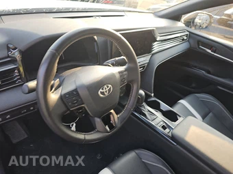 2025 Toyota Camry SE - miniatura 11
