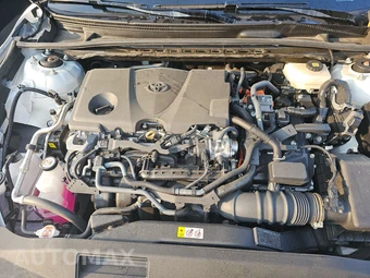 2025 Toyota Camry SE - miniatura 15