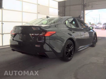 2025 Toyota Camry SE - miniatura 4