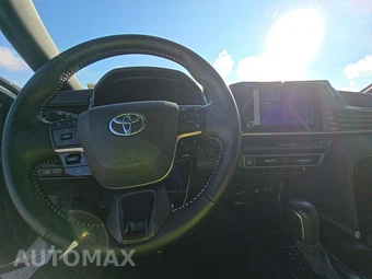 2025 Toyota Camry SE - miniatura 11