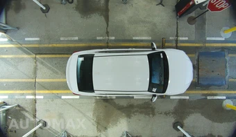2025 Toyota Camry SE - miniatura 18