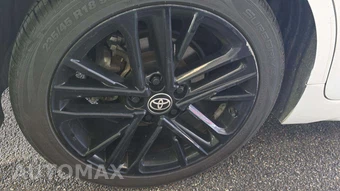 2025 Toyota Camry SE - miniatura 28