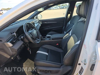 2025 Toyota Camry SE - miniatura 7