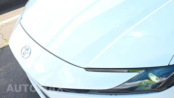 2025 Toyota Camry SE - miniatura 20