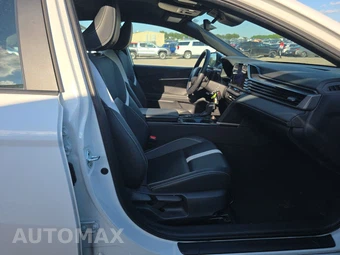 2025 Toyota Camry SE - miniatura 14