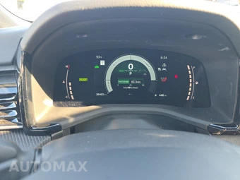 2025 Toyota Camry SE - miniatura 18