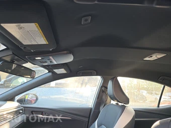 2025 Toyota Camry SE - miniatura 20