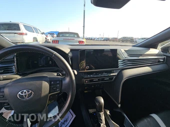 2025 Toyota Camry SE - miniatura 11