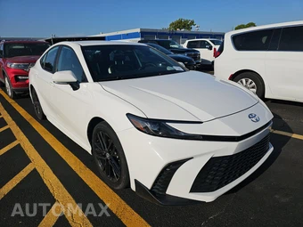 2025 Toyota Camry SE - miniatura 3