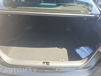 2025 Toyota Camry SE - miniatura 16
