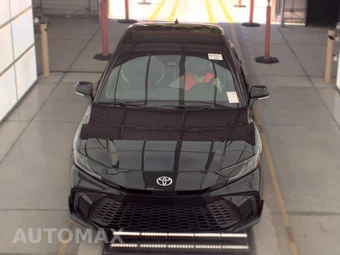 2025 Toyota Camry SE - miniatura 2