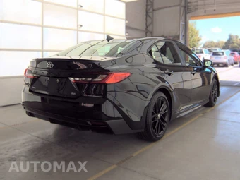 2025 Toyota Camry SE - miniatura 4