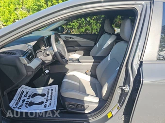 2025 Toyota Camry SE – miniatura 7
