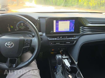 2025 Toyota Camry SE - miniatura 7