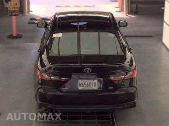 2025 Toyota Camry SE - miniatura 6