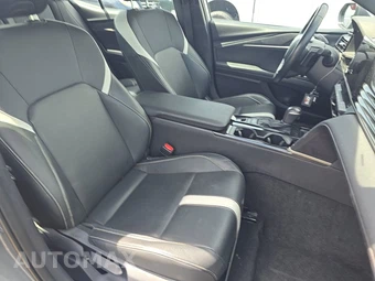 2025 Toyota Camry SE - miniatura 14