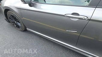2025 Toyota Camry SE - miniatura 28