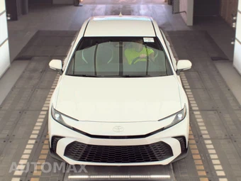 2025 Toyota Camry SE - miniatura 2