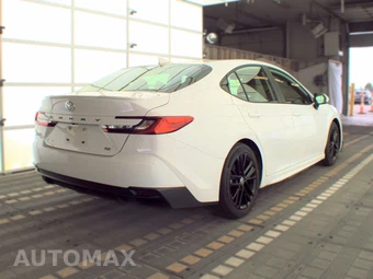 2025 Toyota Camry SE - miniatura 5