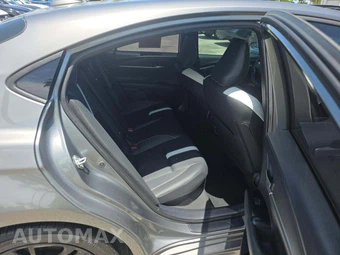 2025 Toyota Camry SE - miniatura 13